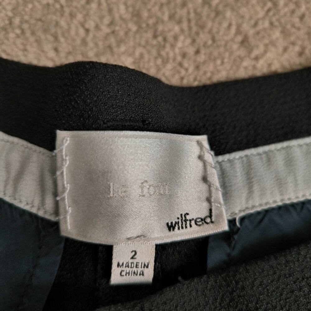 Aritzia Wilfred Le Fou Minimalist Pleated Modern Flap Pocket Tapered Pants 2 - Picture 6 of 10